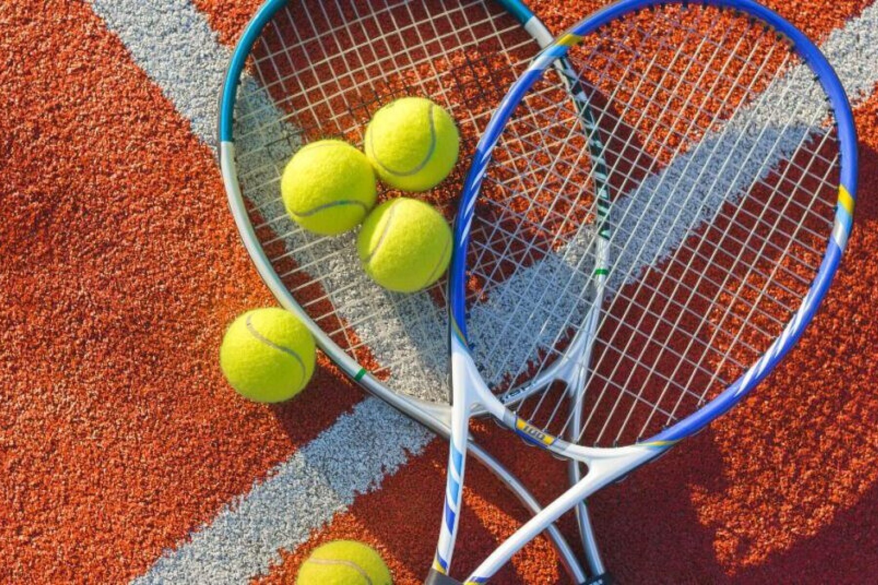 Multiple Tennis Racquets Do I need two tennis rackets? - Pelotista.com